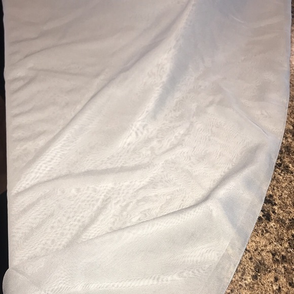 Table runners - Picture 2 of 2